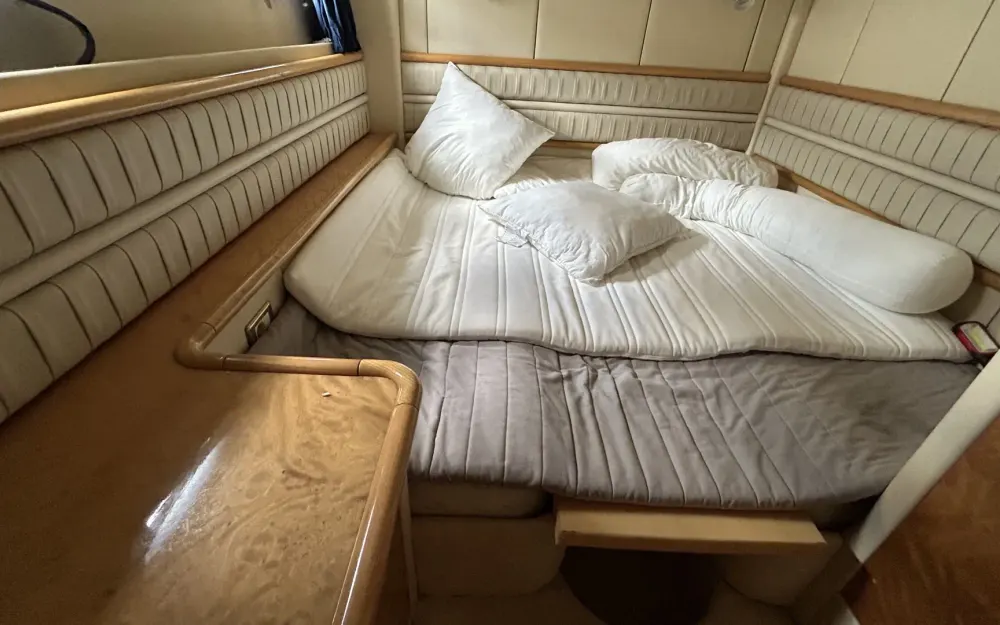 slider 16 Sunseeker Predator 63