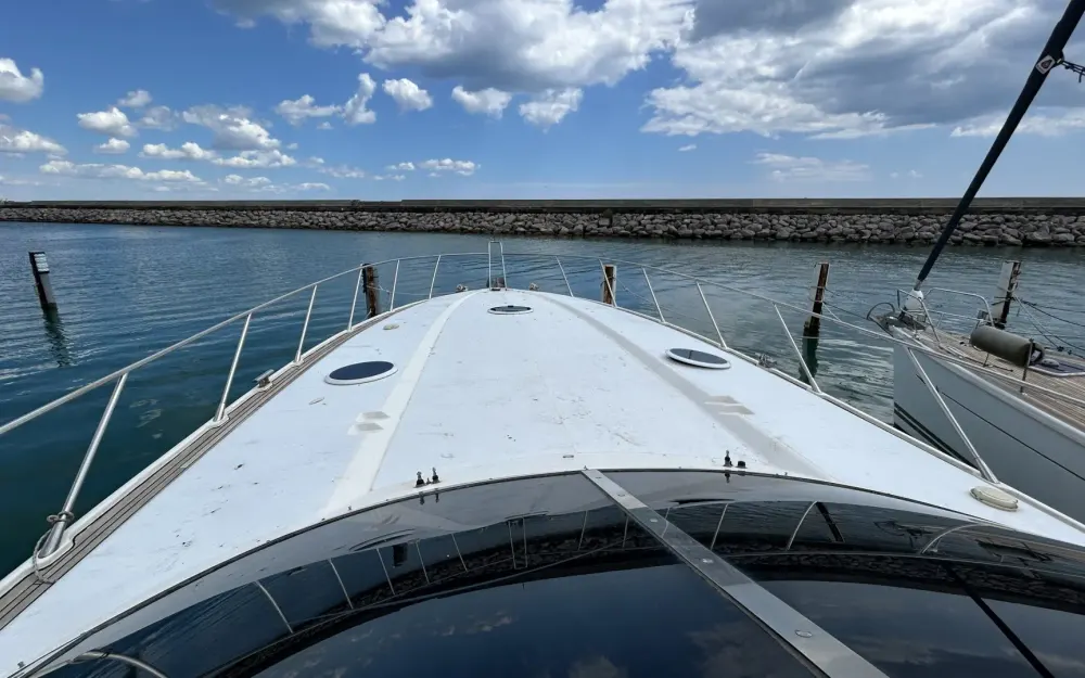 slider 19 Sunseeker Predator 63