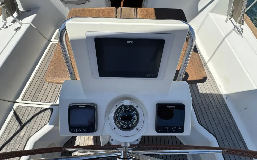 slider 9 Jeanneau Sun Odyssey 33 i
