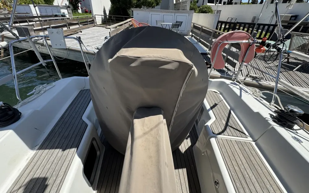 slider 19 Jeanneau Sun Odyssey 33 i