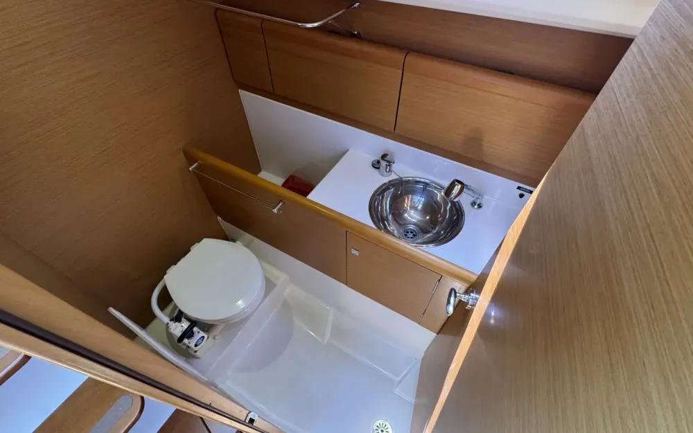slider 7 Jeanneau Sun Odyssey 33 i