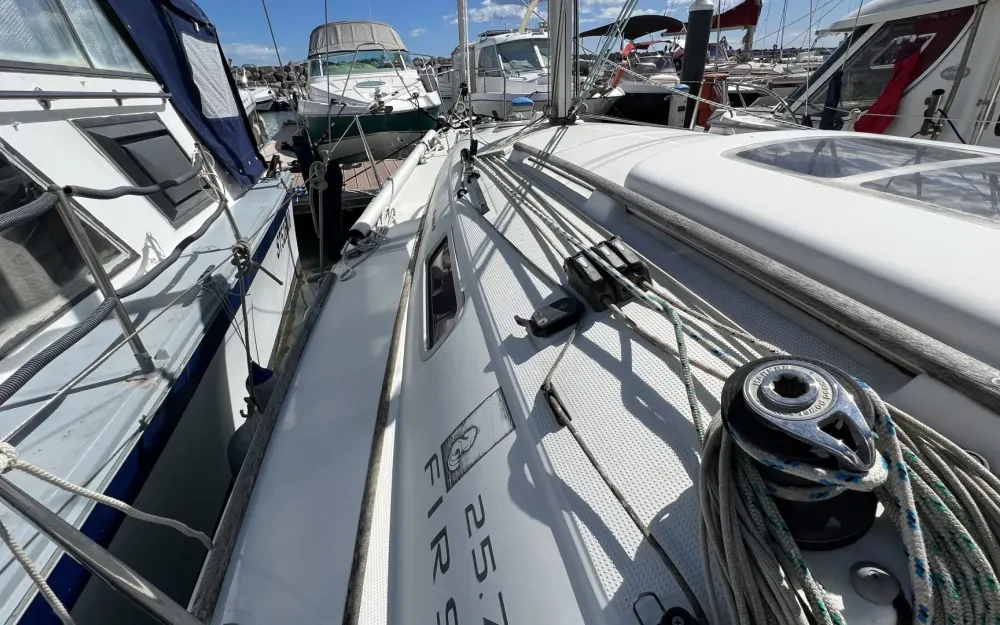 slider 9 Beneteau First 25.7