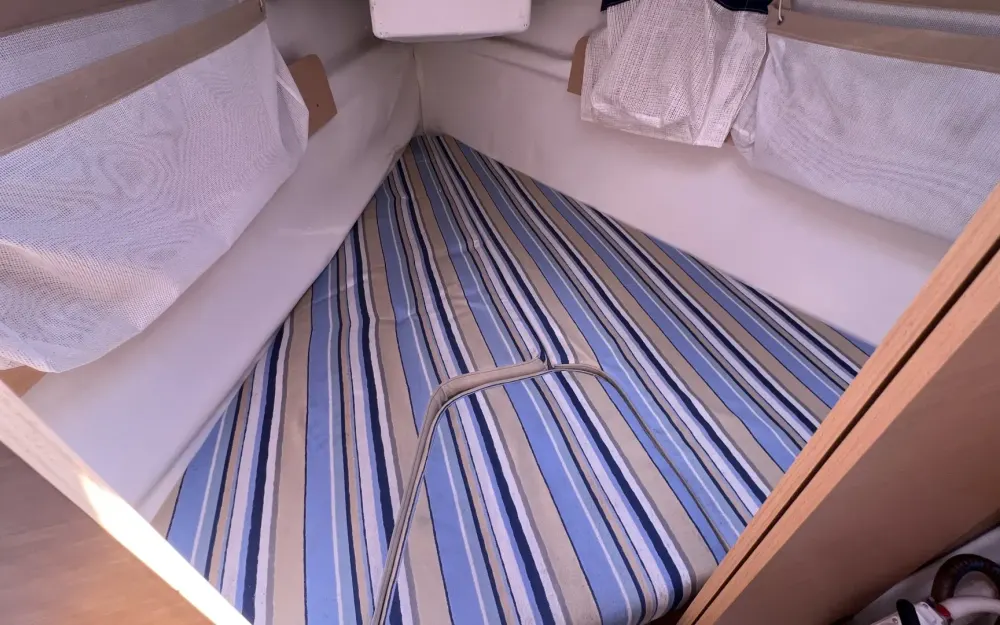 slider 12 Beneteau First 25.7