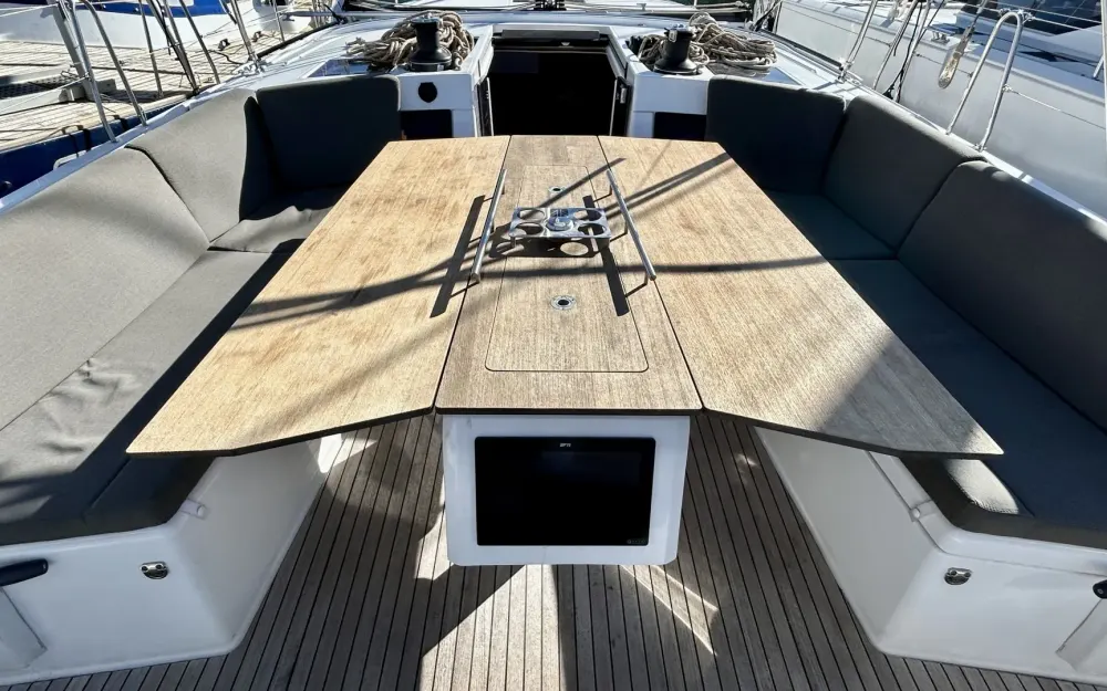 slider 27 Dufour  470