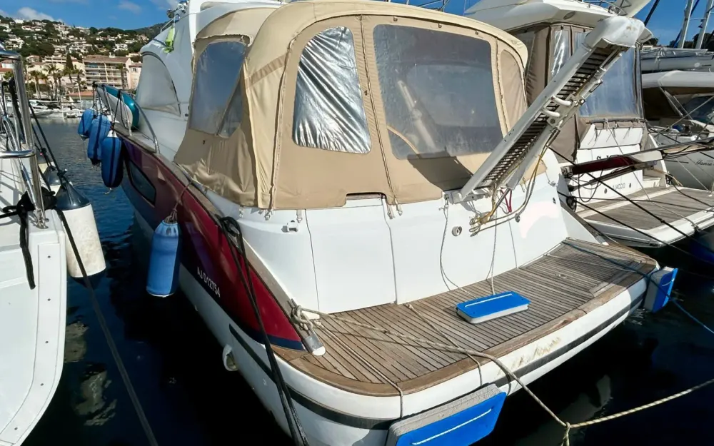 slider 1 Beneteau Flyer 12