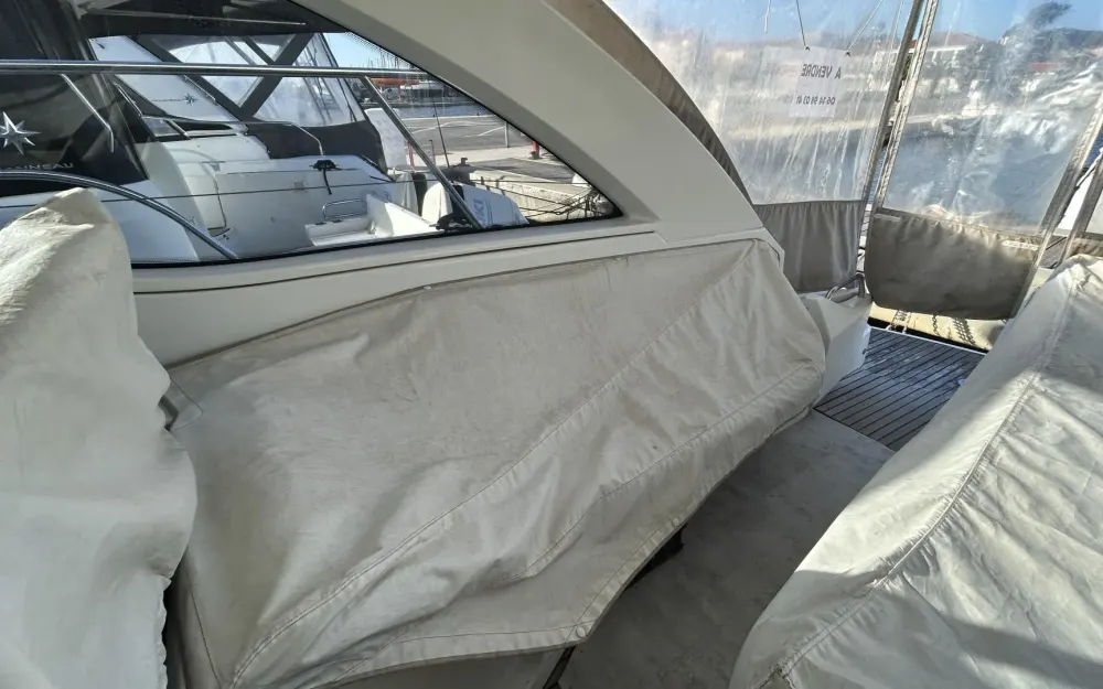 slider 8 Beneteau Gran Turismo 34
