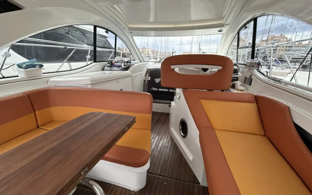 slider 12 Beneteau Gran Turismo 34