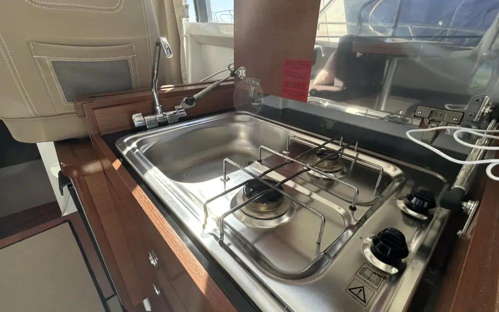 slider 12 Jeanneau Merry Fisher 855