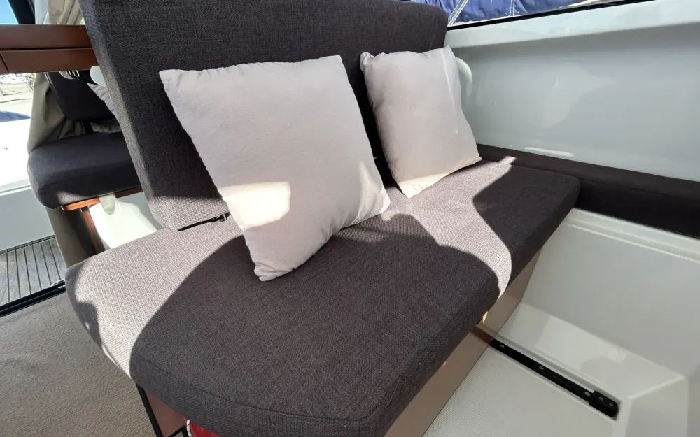 slider 14 Jeanneau Merry Fisher 855