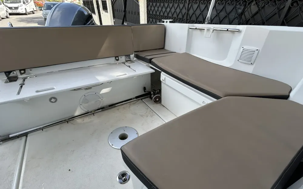 slider 12 Jeanneau Merry Fisher 695