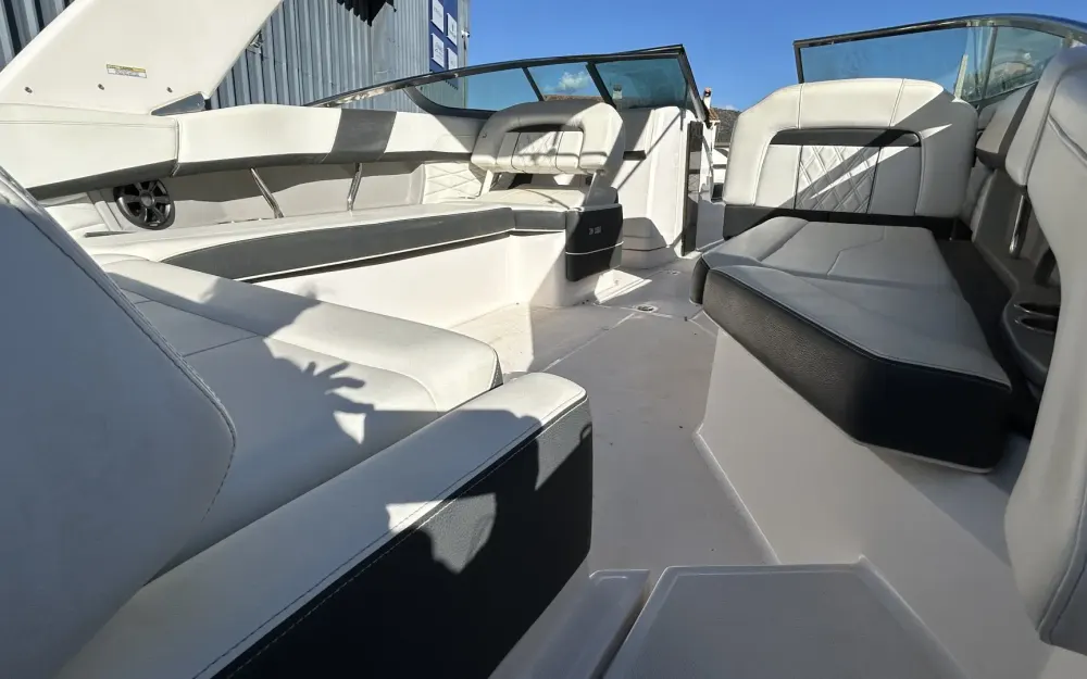 slider 13 Regal  26 Express