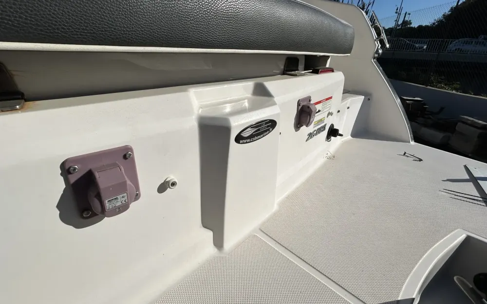 slider 17 Regal  26 Express