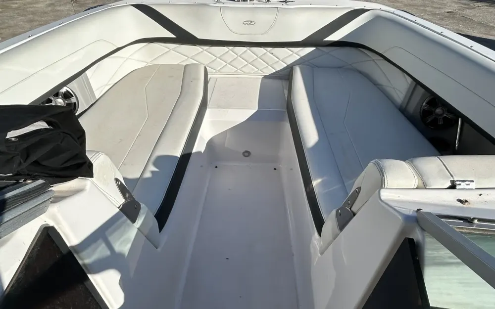 slider 3 Regal  26 Express