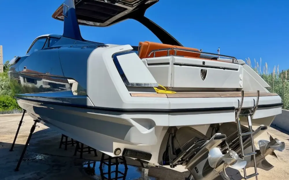 slider 1 Fairline  33
