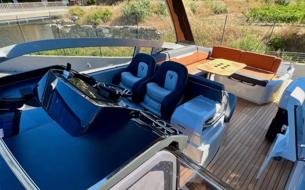 slider 2 Fairline  33