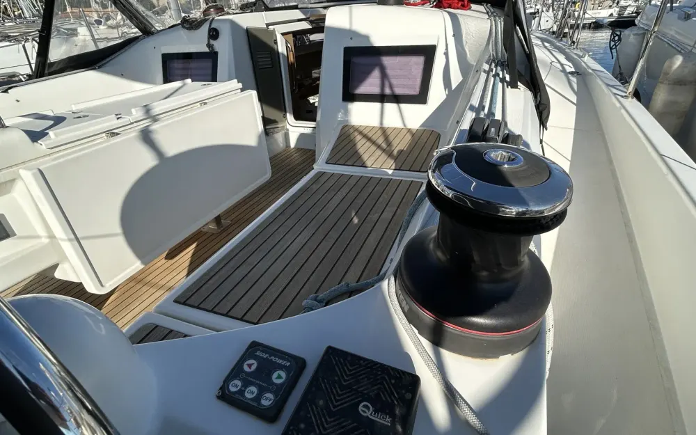 slider 12 Jeanneau Sun Odyssey 410 Performance