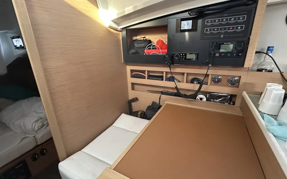 slider 13 Jeanneau Sun Odyssey 410 Performance