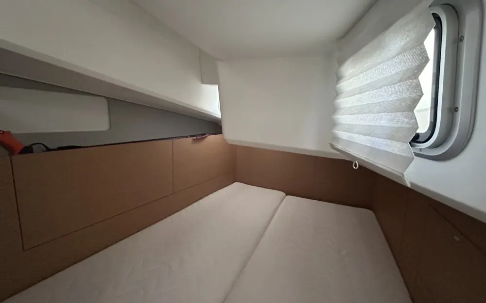 slider 18 Jeanneau Sun Odyssey 410 Performance