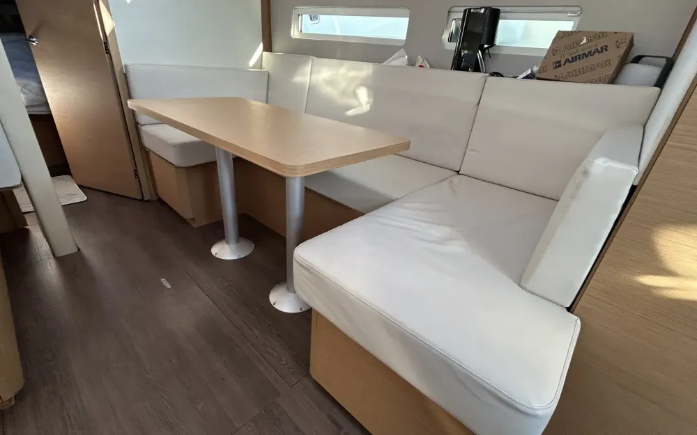 slider 3 Jeanneau Sun Odyssey 410 Performance