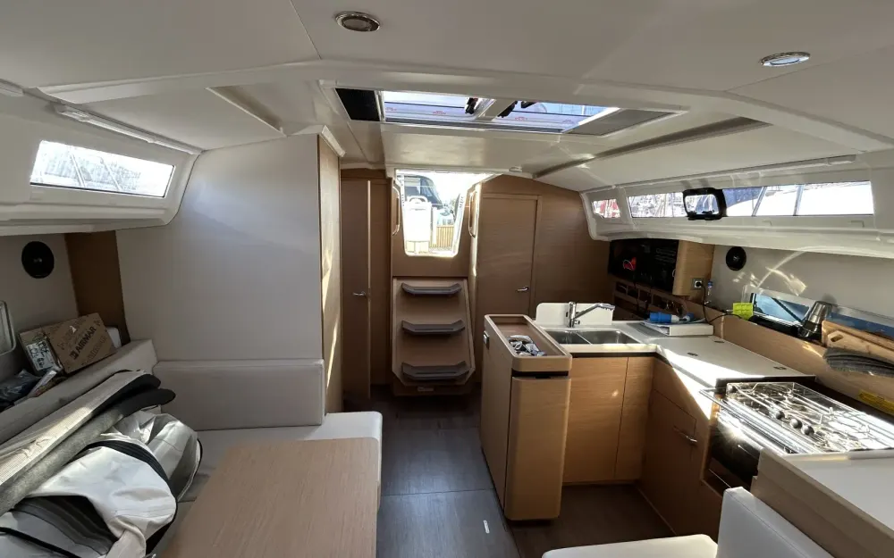 slider 4 Jeanneau Sun Odyssey 410 Performance