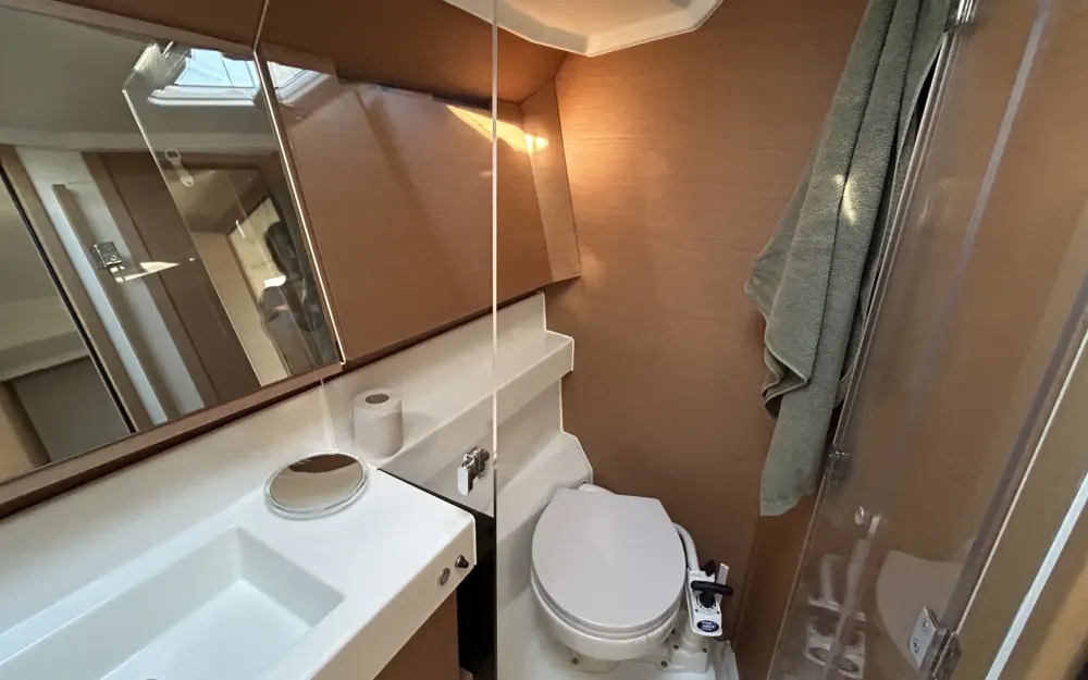 slider 7 Jeanneau Sun Odyssey 410 Performance