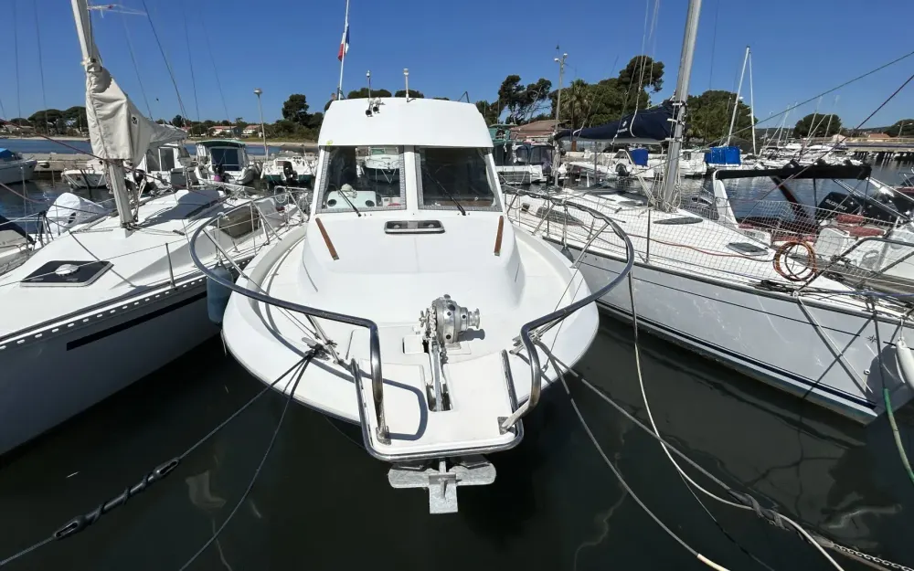 slider 15 Beneteau Antares Serie 9