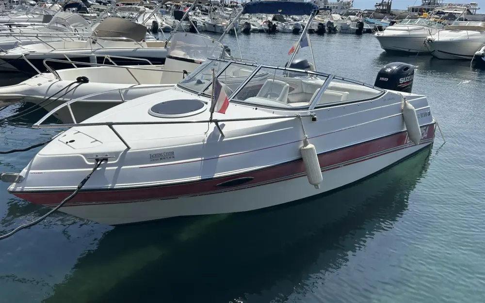 slider 1 Four Winns Sundowner 205