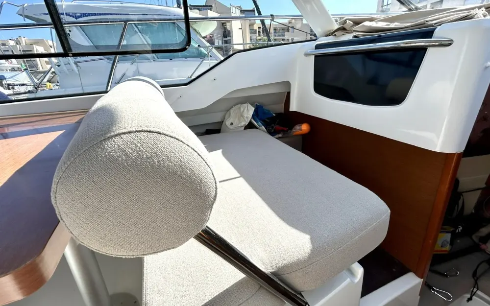 slider 16 Jeanneau Merry Fisher 795