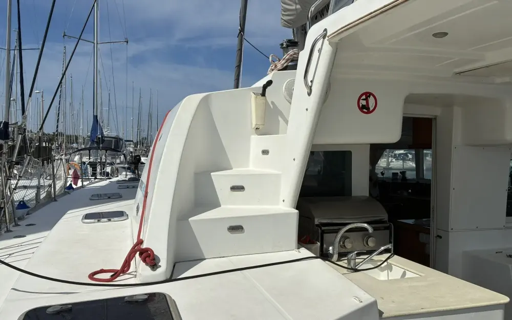slider 5 Lagoon  440
