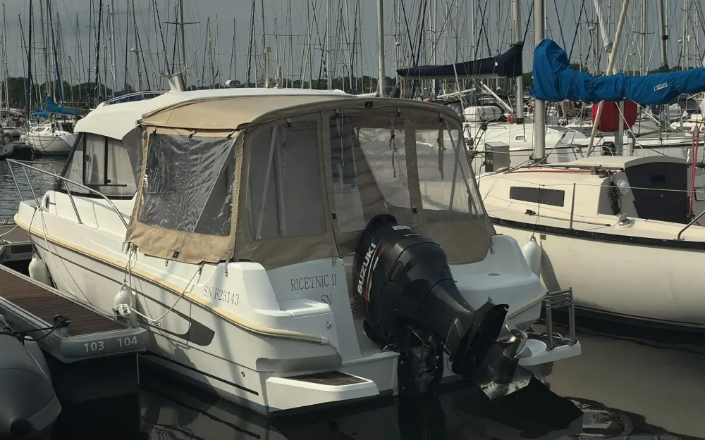 slider 1 Beneteau Antares 7.80
