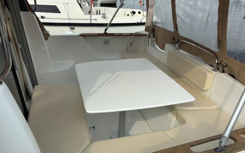 slider 2 Beneteau Antares 7.80