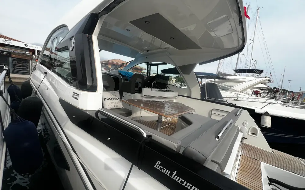 slider 20 Beneteau Gran Turismo 32