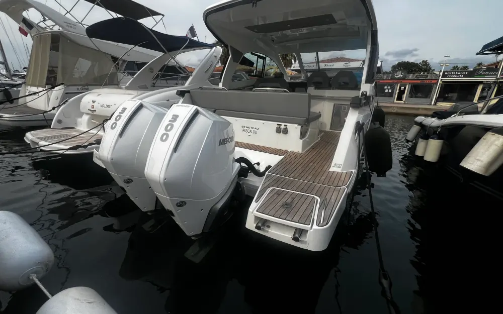 slider 25 Beneteau Gran Turismo 32