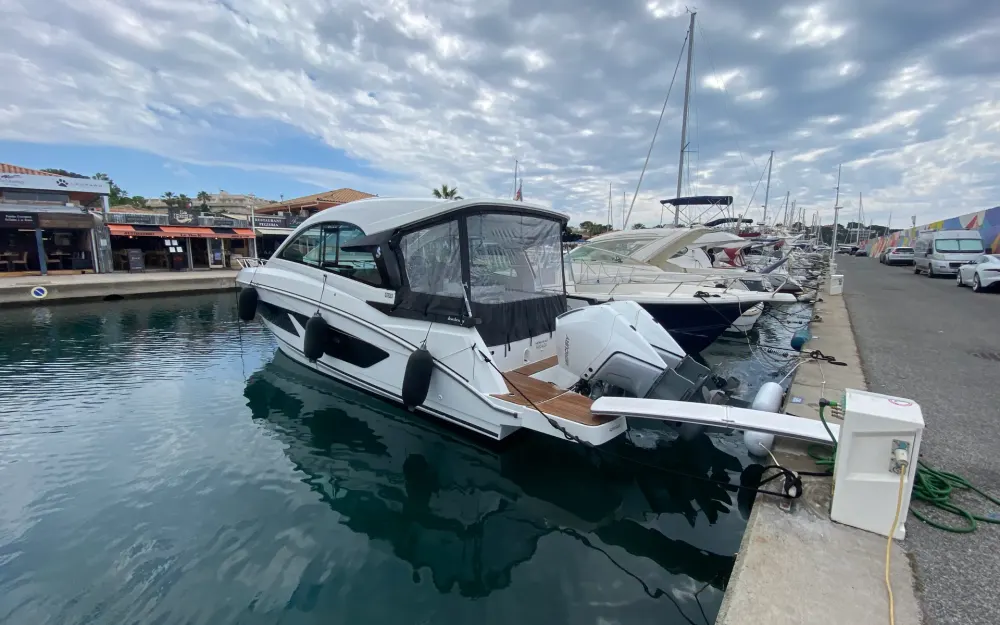 slider 27 Beneteau Gran Turismo 32