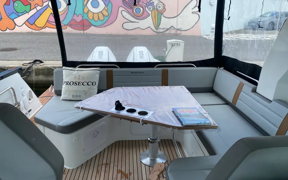 slider 35 Beneteau Gran Turismo 32