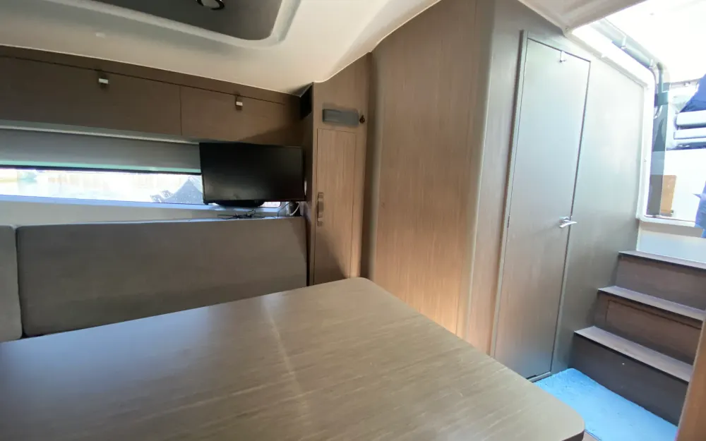 slider 46 Beneteau Gran Turismo 32
