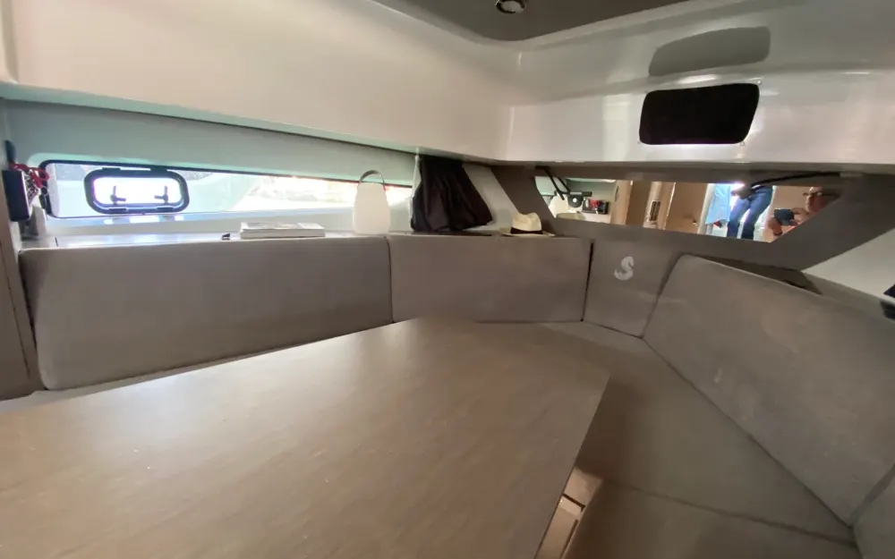 slider 47 Beneteau Gran Turismo 32