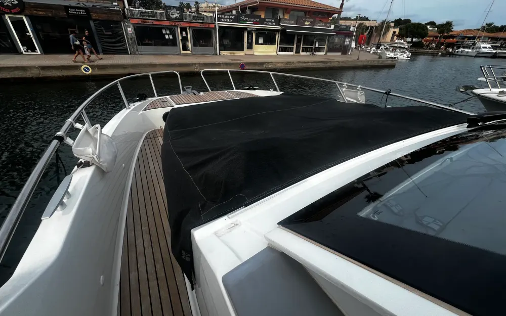 slider 54 Beneteau Gran Turismo 32