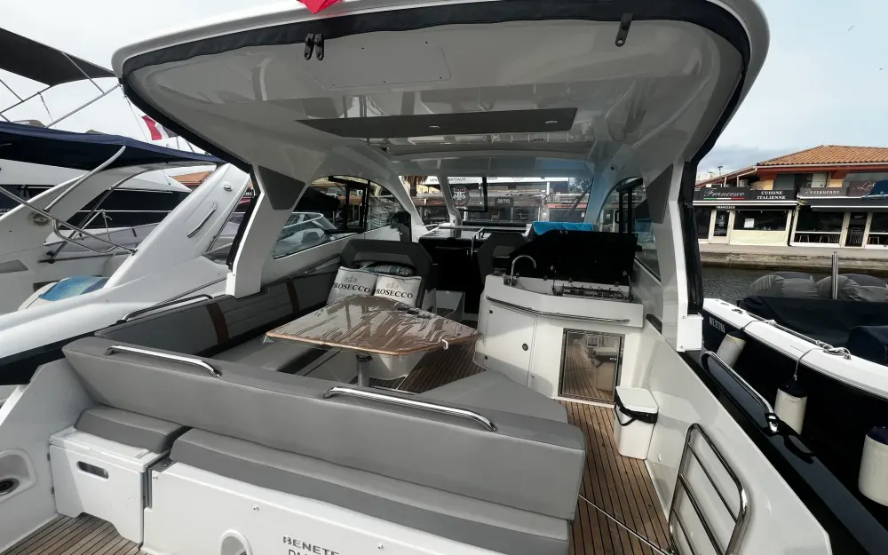 slider 67 Beneteau Gran Turismo 32