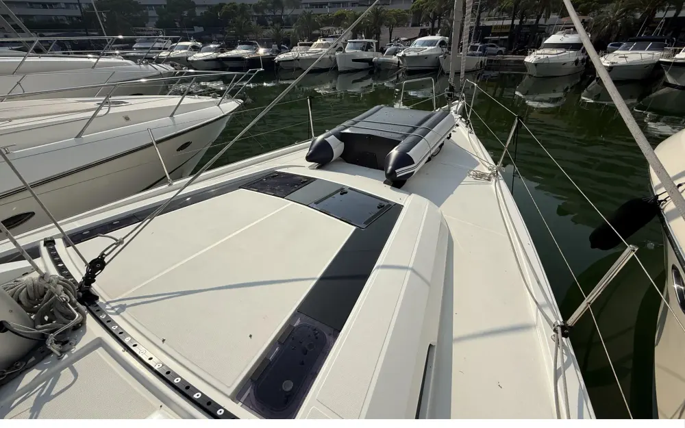 slider 32 Beneteau Oceanis 51.1