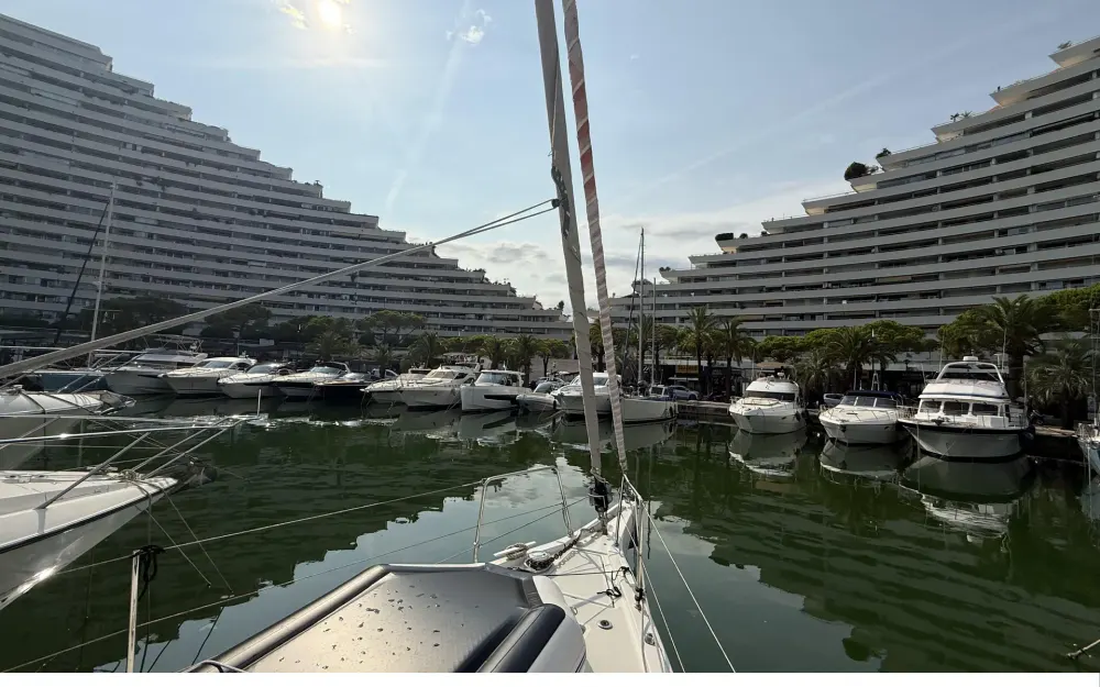 slider 33 Beneteau Oceanis 51.1
