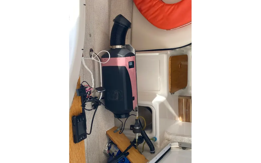 slider 10 Quicksilver Pilothouse 580