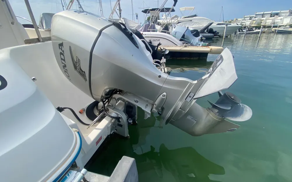 slider 18 Quicksilver Pilothouse 580