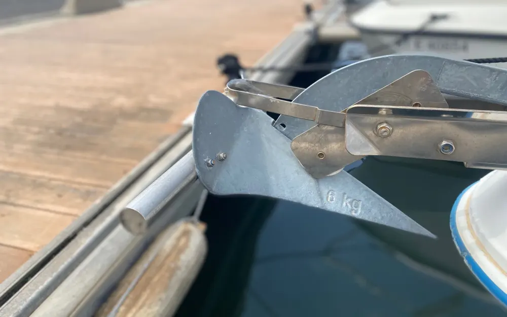 slider 2 Quicksilver Pilothouse 580