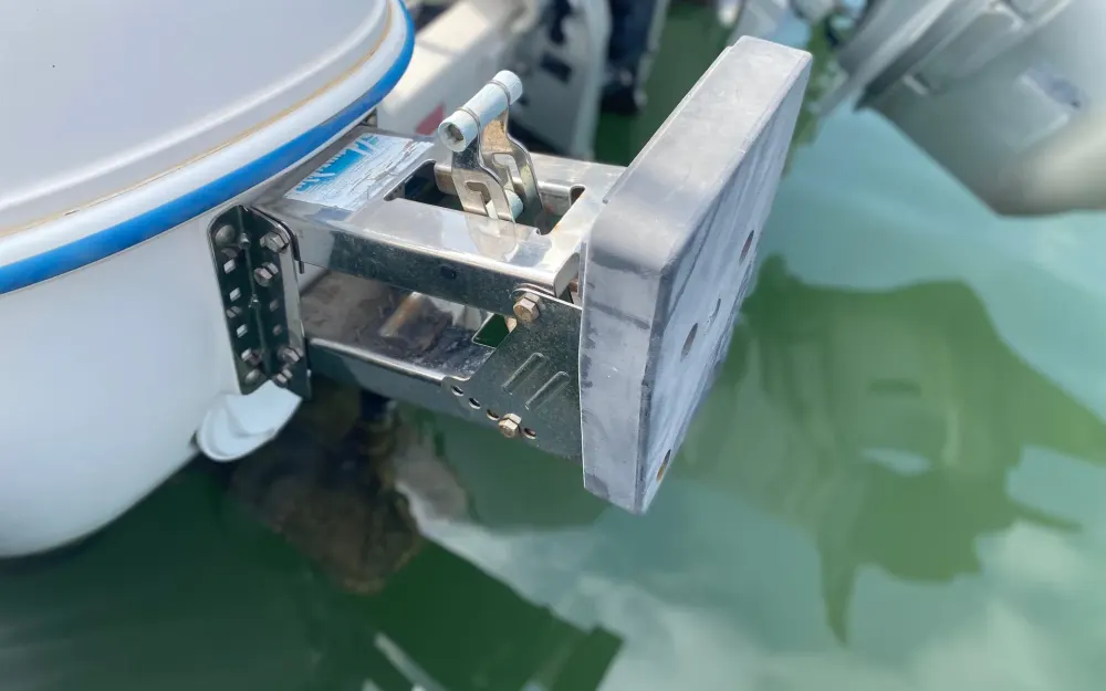 slider 5 Quicksilver Pilothouse 580