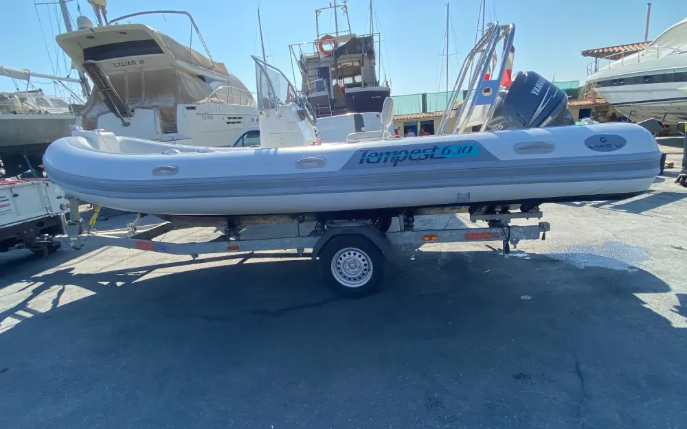 slider 1 Capelli Tempest 630