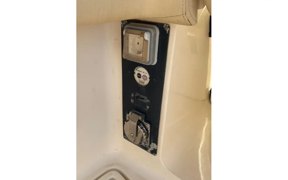 slider 37 Scout Boat  350 LXF