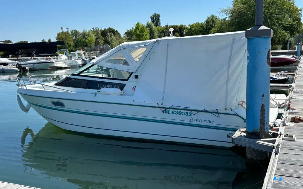 slider 2 Jeanneau Leader 650