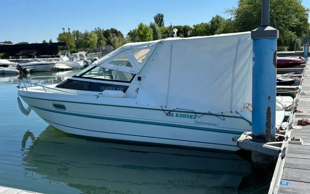 slider 2 Jeanneau Leader 650 Performance