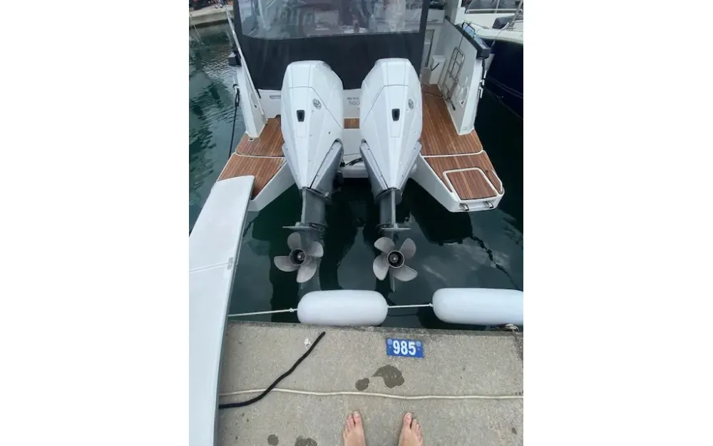 slider 16 Beneteau Gran Turismo 32